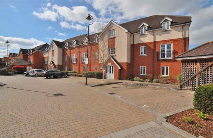 2 Bedroom Apartment To Rent In Peppermint Road, SG5