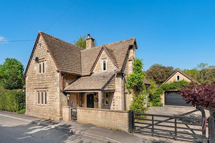 4 Bedroom Cottage For Sale In Haresfield, Stonehouse, GL10