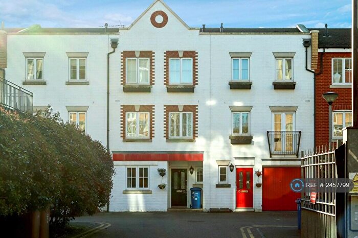 4 Bedroom Terraced House To Rent In Edgar Wallace Close, London, SE15