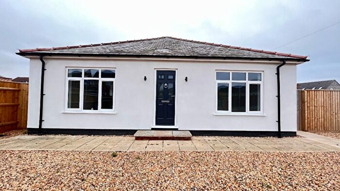 3 Bedroom Detached Bungalow For Sale In Front Road, Murrow, PE13