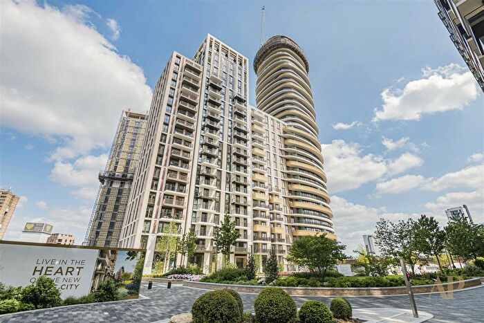 1 Bedroom Property To Rent In Cascade Way, London, W12
