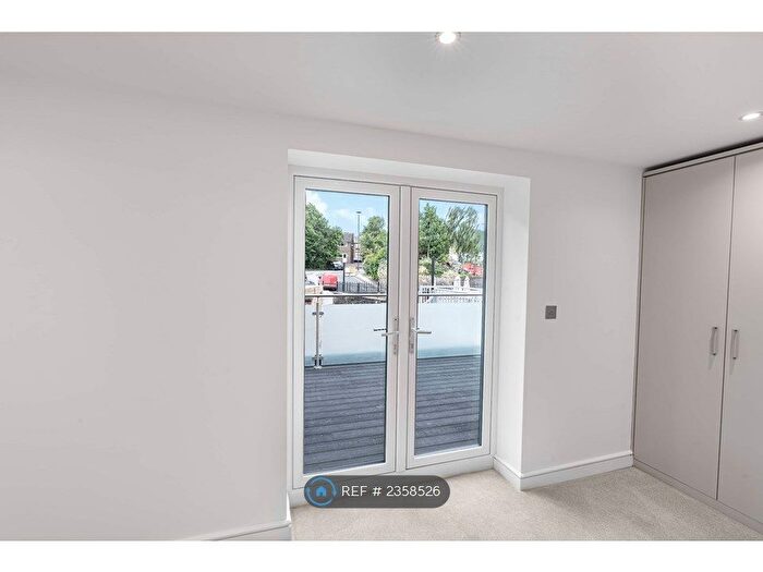 1 Bedroom Flat To Rent In Marple Bank Apartments, Marple, SK6