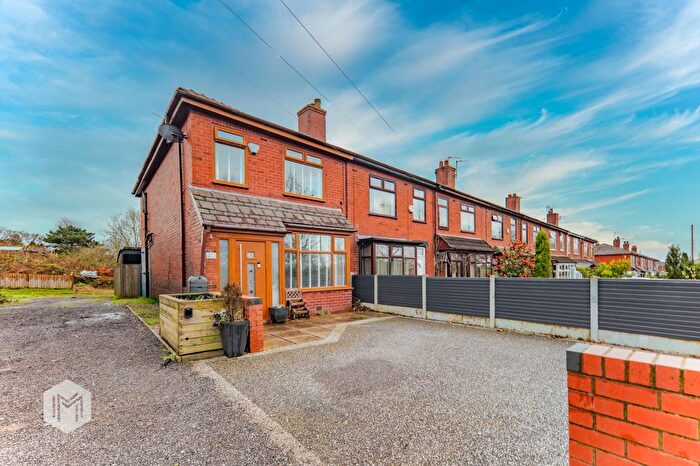3 Bedroom End Terrace House For Sale In Bury Old Road, Heap, BL9