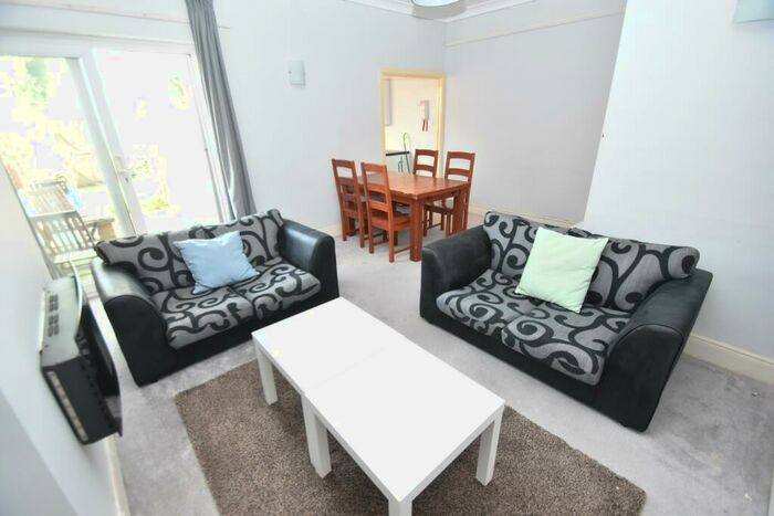 4 Bedroom House To Rent In Newfoundland Road, Heath, Cardiff, CF14