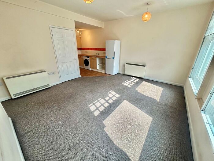 1 Bedroom Flat To Rent In Wollaton Street, Nottingham, NG1