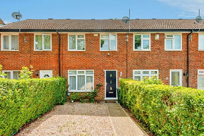 3 Bedroom Terraced House For Sale In Greenwood Drive, Redhill, RH1