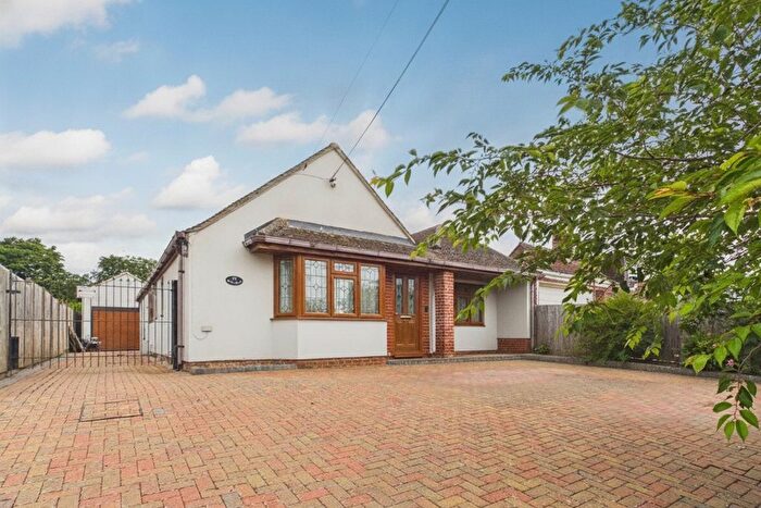 3 Bedroom Detached Bungalow For Sale In Cambridge Road, Hardwick, CB23