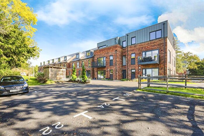 2 Bedroom Apartment For Sale In The Fairways, Burgess Hill, RH15