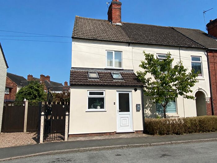 2 Bedroom End Of Terrace House For Sale In School Street, Church Gresley, Swadlincote, DE11