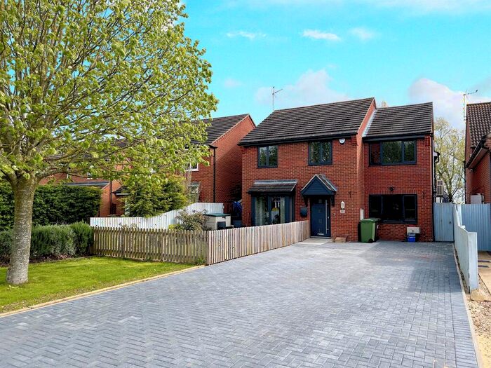 4 Bedroom Detached House For Sale In Red Barn, Whittlesey, Peterborough, PE7