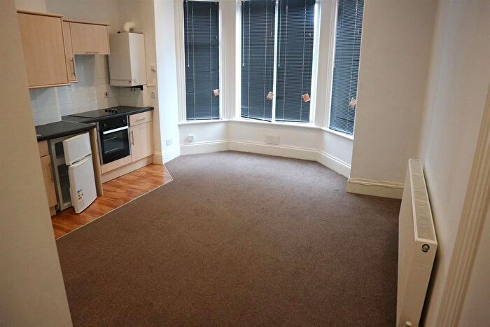 Studio To Rent In Forest Avenue, London, E4