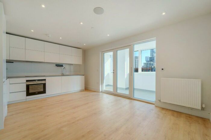 3 Bedroom Semi-Detached House To Rent In , PL20