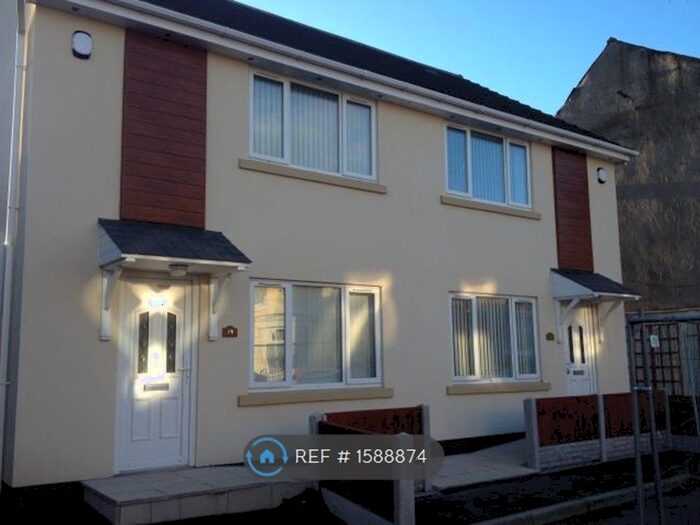 3 Bedroom Semi-Detached House To Rent In Thomson Road, Liverpool, L21