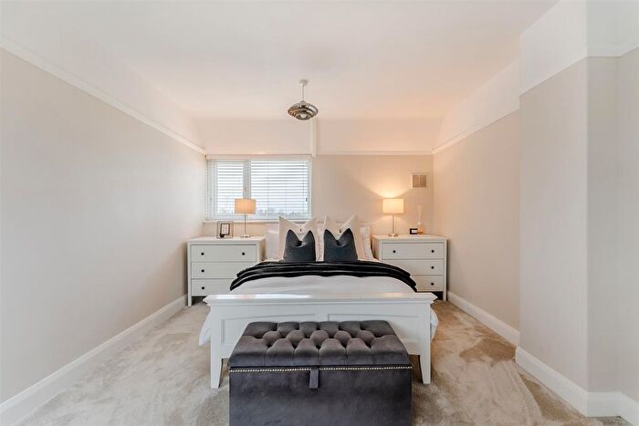 2 Bedroom Semi-Detached House For Sale In Sarrington Road, Corby, NN17