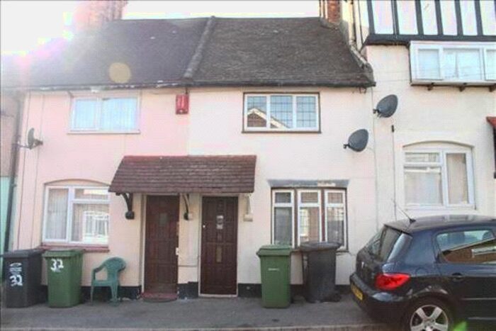 2 Bedroom Terraced House To Rent In Taunton Road, Northfleet, Gravesend, Kent, DA11