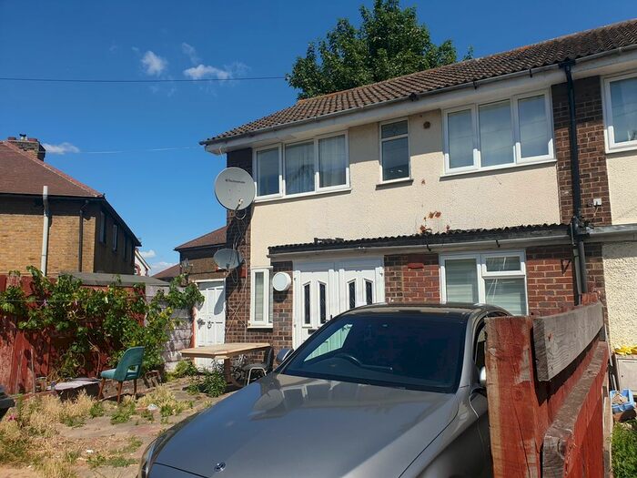 2 Bedroom Flat To Rent In Brettenham Road, Edmonton, N18