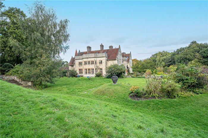 3 Bedroom Apartment For Sale In Hawkley, Liss, Hampshire, GU33