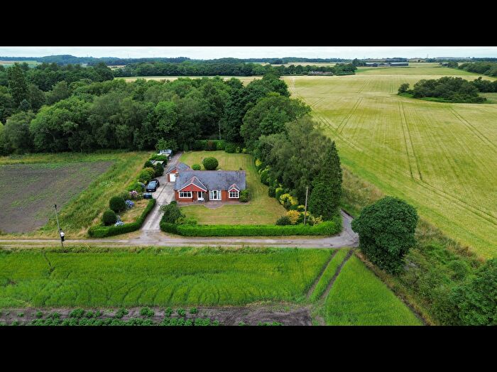 3 Bedroom Bungalow For Sale In The Bungalow, Holly Lane, L39
