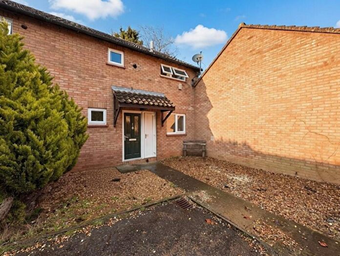 2 Bedroom Semi Detached House For Sale In Middlemarch, Woodfields, Northampton, NN3
