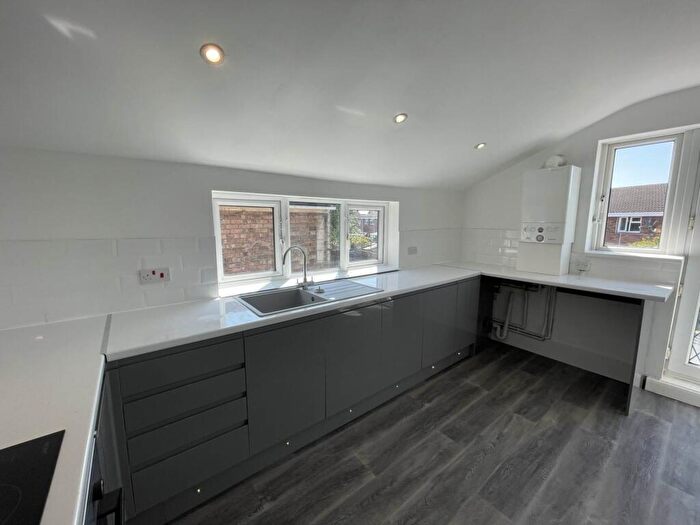 1 Bedroom Flat To Rent In Park Street, Grimsby, DN32