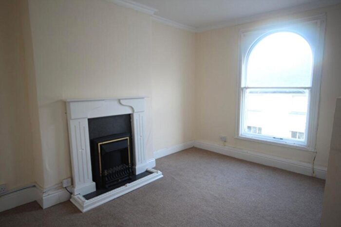 1 Bedroom Flat To Rent In West St, Leominster, Herefordshire, HR6