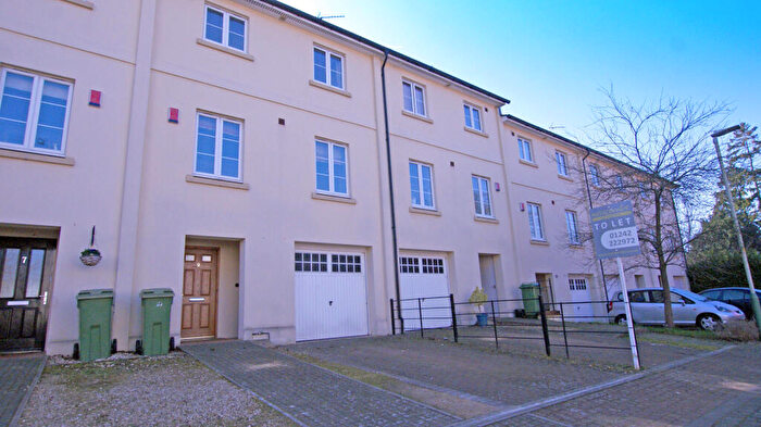 4 Bedroom Town House To Rent In The Park, Cheltenham, GL50