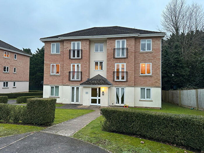 2 Bedroom Apartment To Rent In Tarn Howes Close, Thatcham, RG19