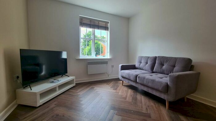 2 Bedroom Flat To Rent In St Michaels Lane, Headingley, LS6