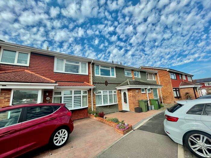 3 Bedroom House To Rent In Godwit Road, Southsea, PO4
