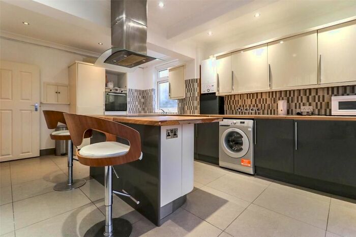 5 Bedroom Semi-Detached House To Rent In Ringmore Rise, East Dulwich, London SE23