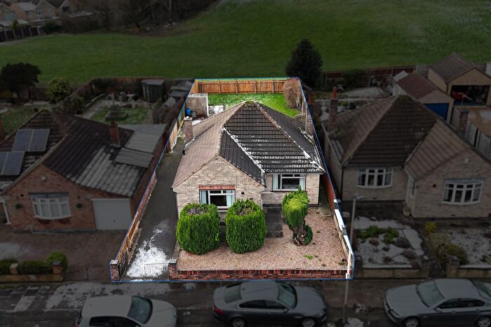 2 Bedroom Detached Bungalow For Sale In Butcombe Road, Leicester, Leicestershire, LE4