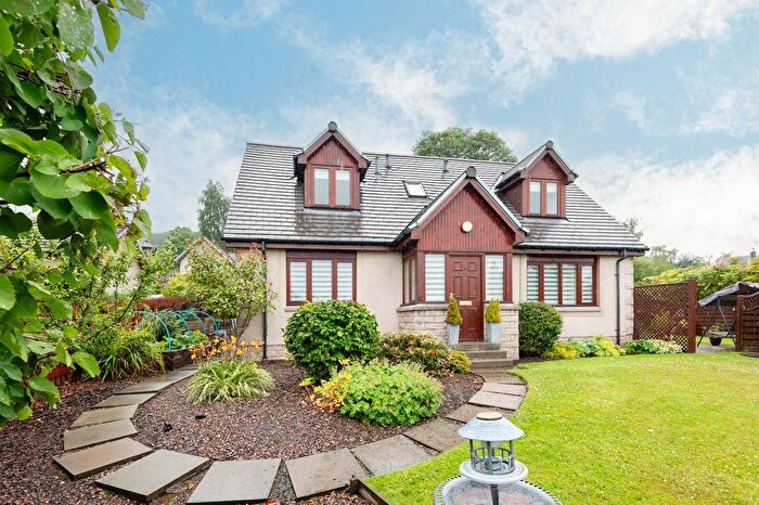 4 Bedroom Detached House For Sale In Cupar Road, Newburgh, KY14