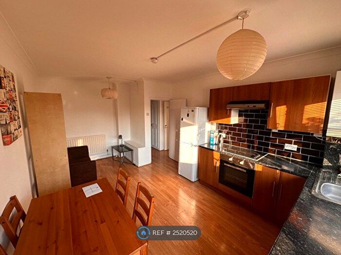 3 Bedroom Flat To Rent In Russia Lane, London, E2