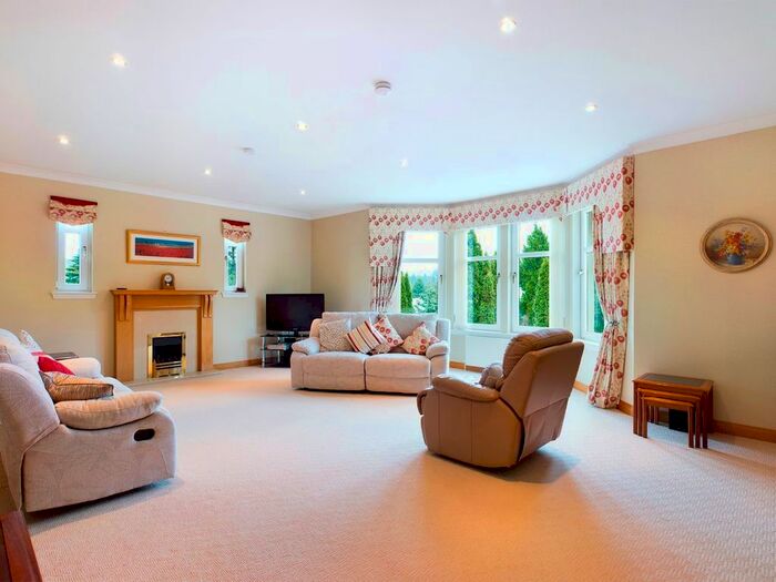 5 Bedroom Detached House To Rent In Cedar Lodge, Lanark, ML11