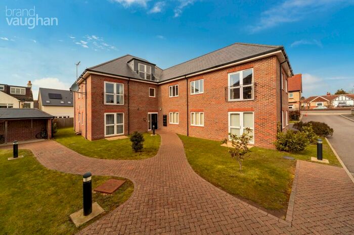 2 Bedroom Flat To Rent In Ewart House, Dairy Close, Southwick, BN42