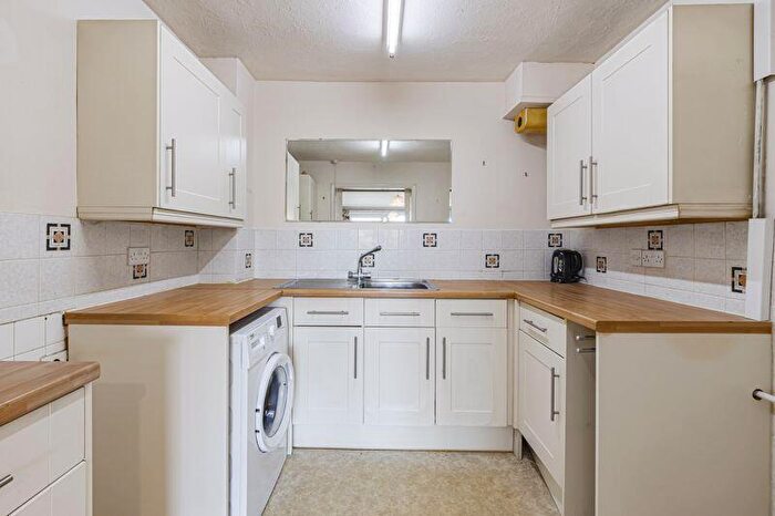 1 Bedroom Retirement Property For Sale In The Park, Sidcup, DA14