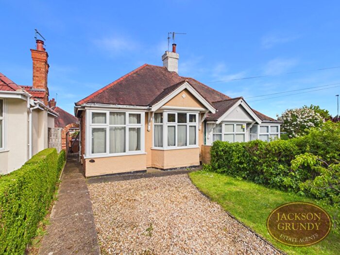 2 Bedroom Semi-Detached Bungalow For Sale In Ellesmere Avenue, Duston, NN5