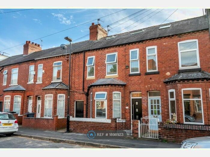6 Bedroom Terraced House To Rent In Cromer Street, York, YO30