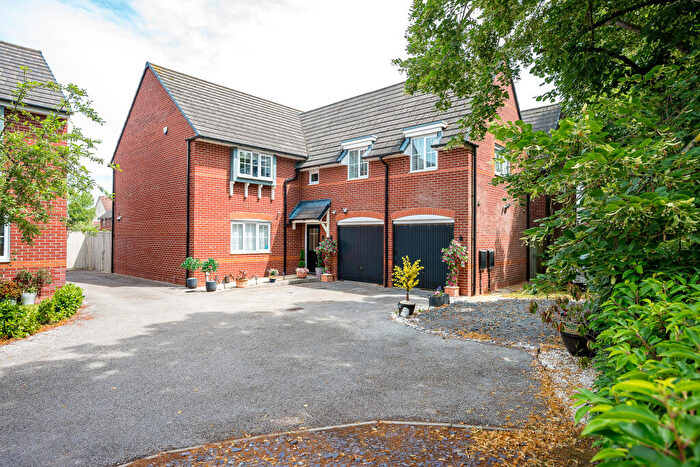 5 Bedroom Detached House For Sale In Stubbs Lane, Lostock Gralam, CW9