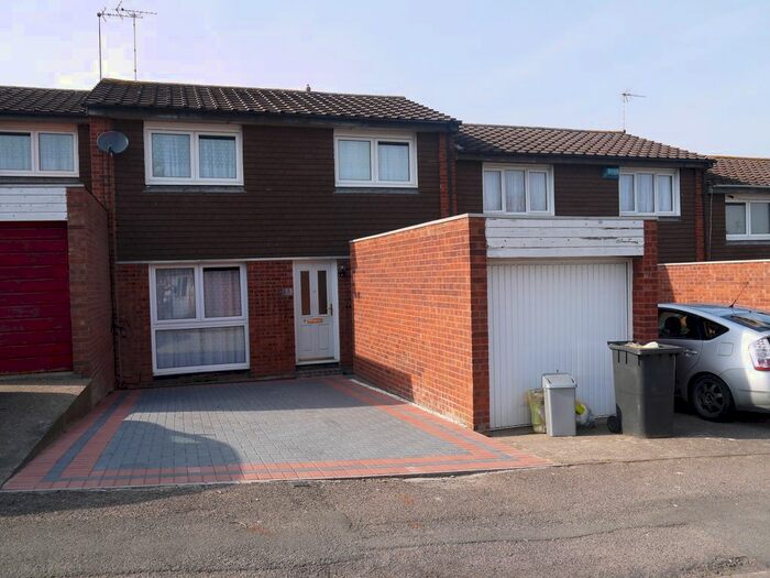 2 Bedroom Semi-Detached House To Rent In Booth Close, Leicester, LE5