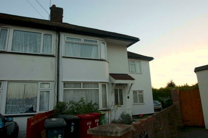 1 Bedroom Flat To Rent In Lewins Way, Cippenham, SL1