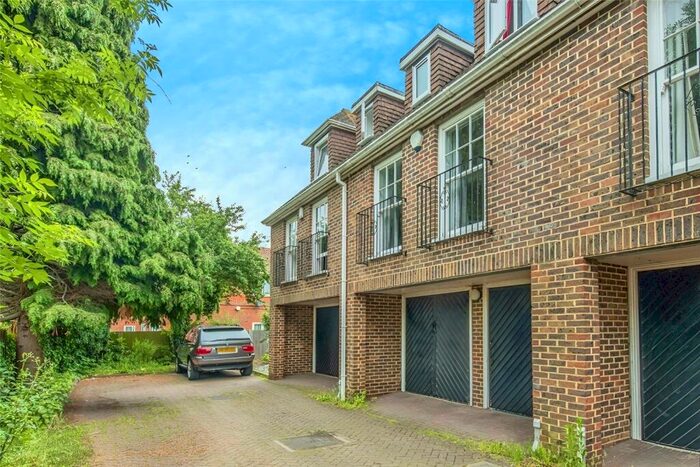 1 Bedroom House To Rent In Ospringe Street, Faversham, Kent, ME13