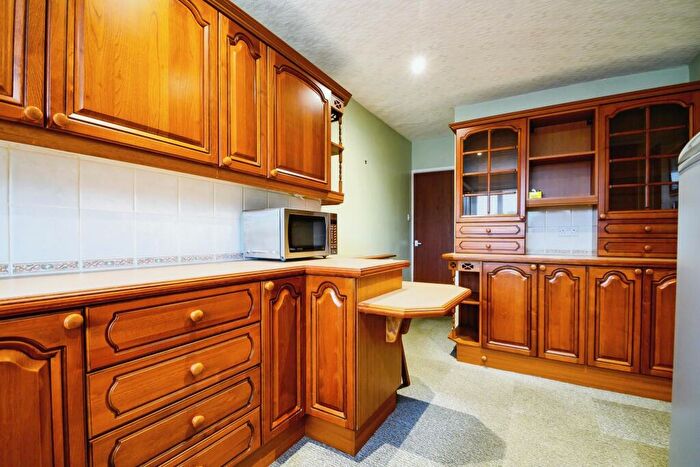 3 Bedroom Bungalow For Sale In Higher Gollinrod Bungalow, Manchester Road, Walmersley, Bury, Greater Manchester, BL9
