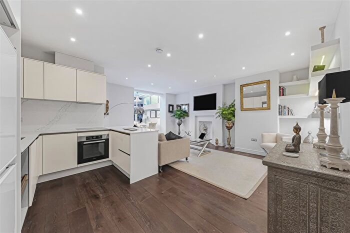 1 Bedroom Flat For Sale In Elgin Avenue, London, W9