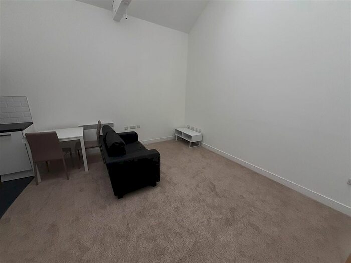 1 Bedroom Flat To Rent In Vicar Lane, Bradford BD1