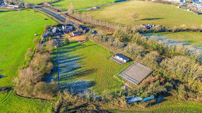 4 Bedroom Detached House For Sale In Bristol Road, Cam, GL11