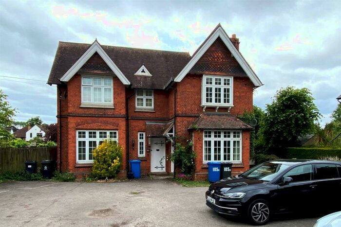 2 Bedroom Terraced House To Rent In Slough Road, Datchet, SL3