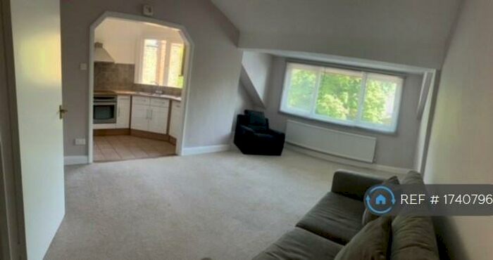 2 Bedroom Flat To Rent In Kings Avenue, Muswell Hill, N10