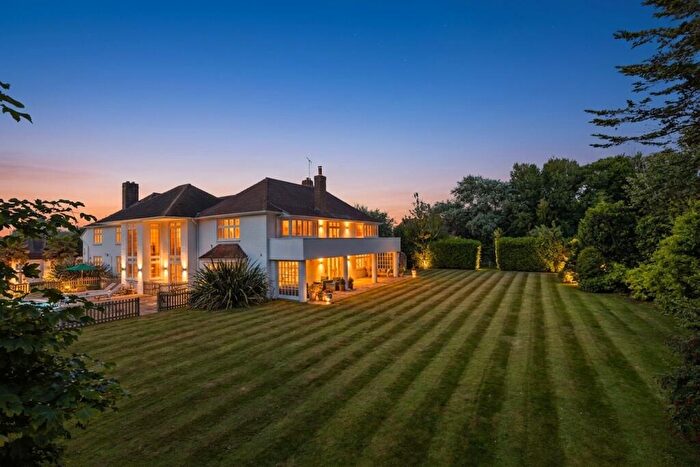 8 Bedroom Detached House For Sale In Brookside Road, East Preston, BN16