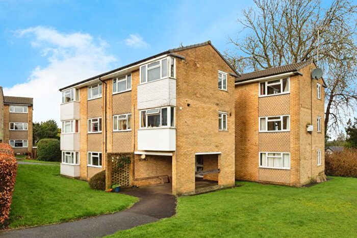 1 Bedroom Flat For Sale In Chenies Close, Tunbridge Wells, TN2